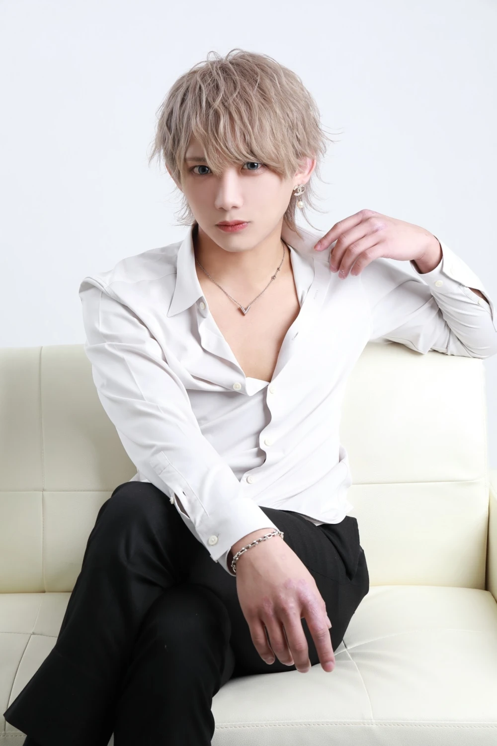 キャストカバー画像3