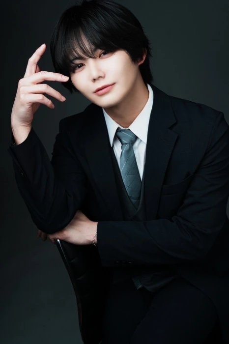 キャストカバー画像2