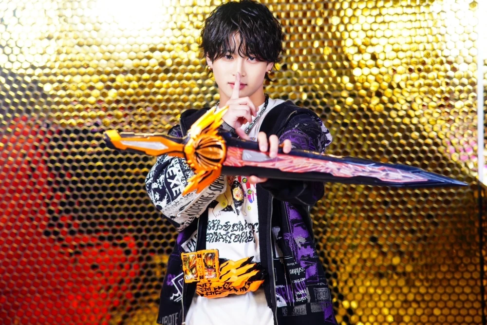 キャストカバー画像3