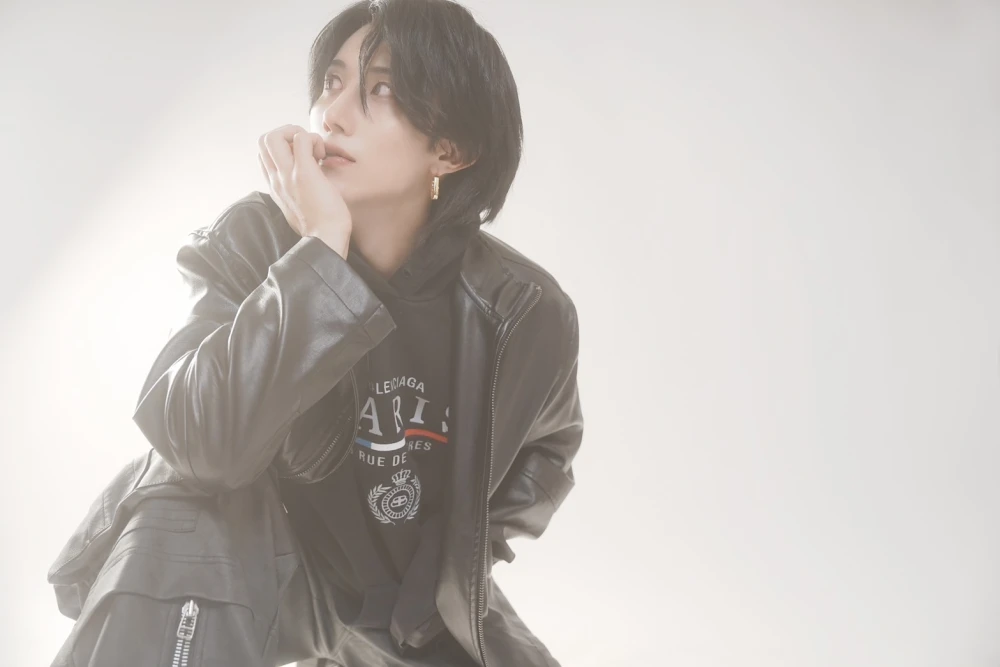 キャストカバー画像2