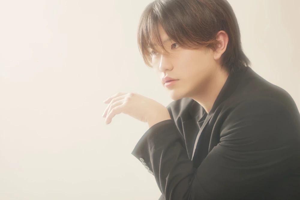 キャストカバー画像2