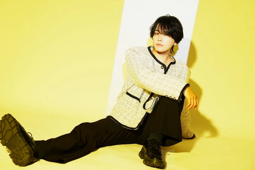 キャストカバー画像1