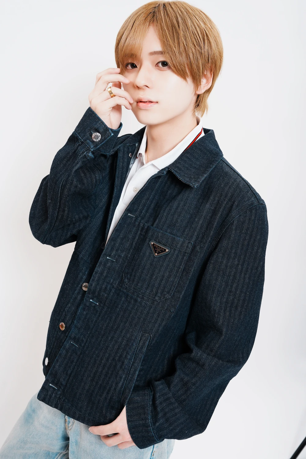 キャストカバー画像2