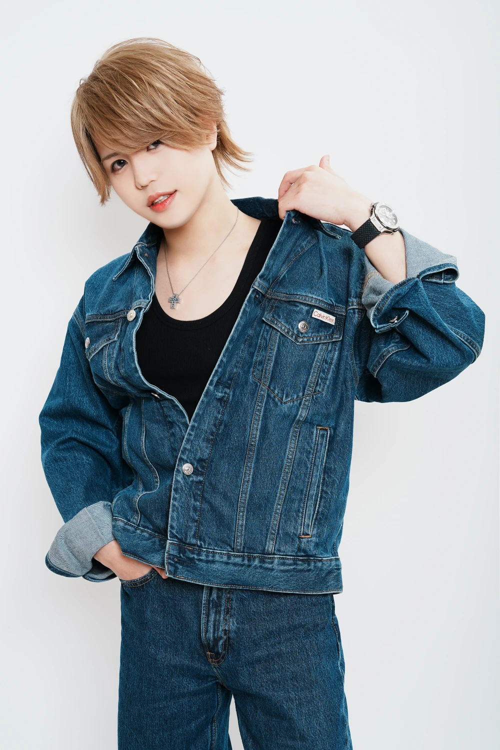 キャストカバー画像2