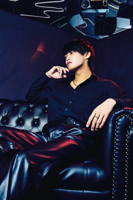 キャストカバー画像2