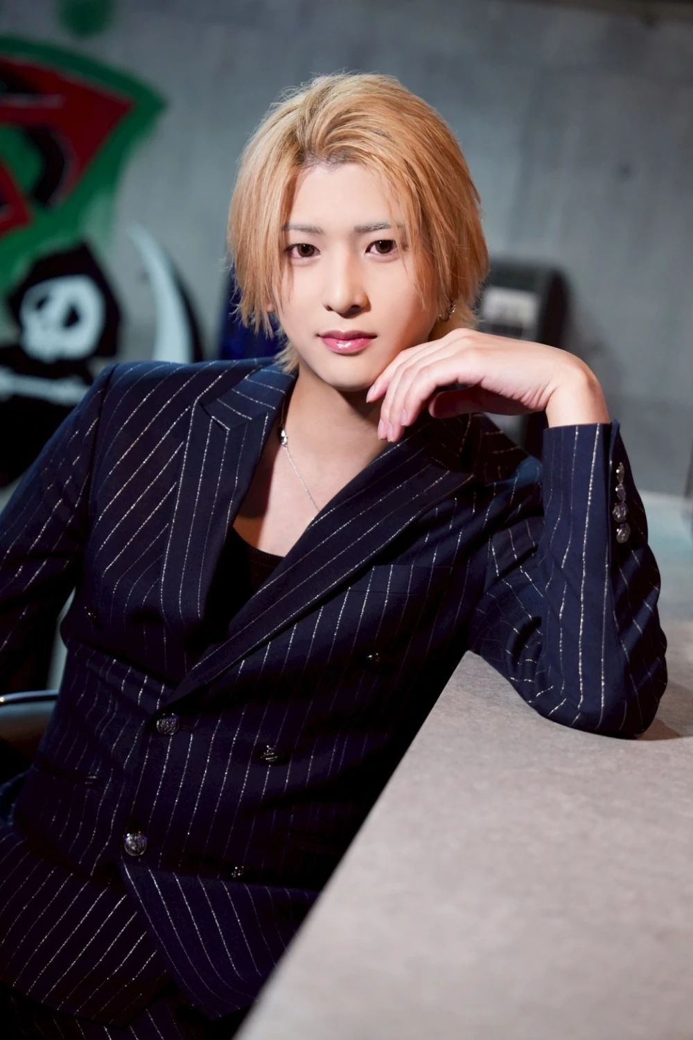 キャストカバー画像2