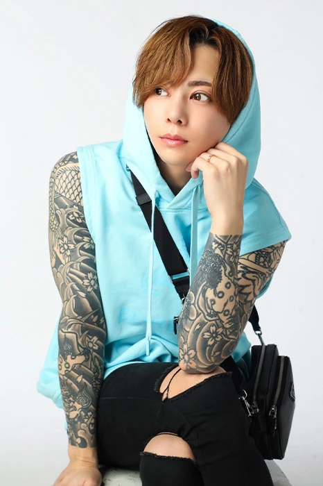 キャストカバー画像3