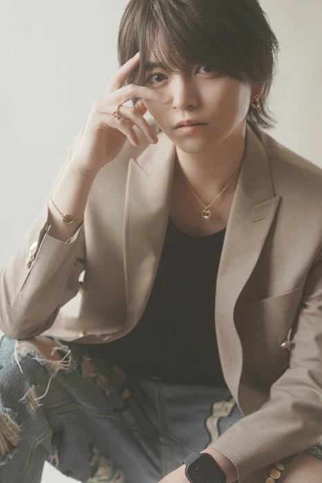 キャストカバー画像1