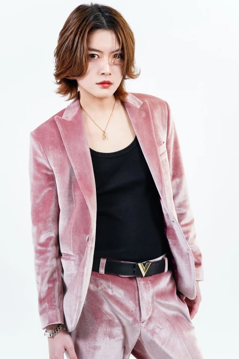 キャストカバー画像3