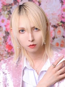 御子神 美緒
