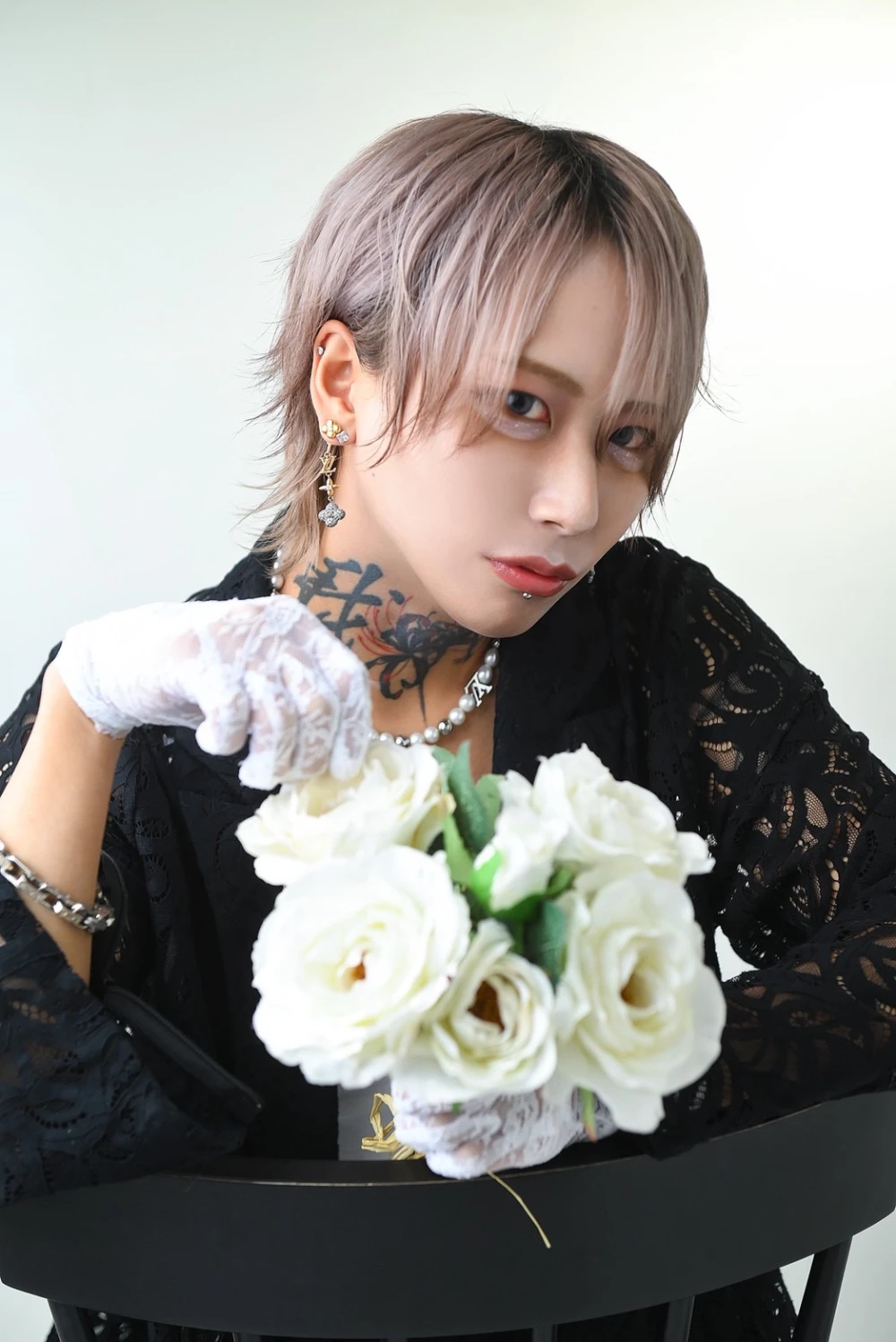 キャストカバー画像1