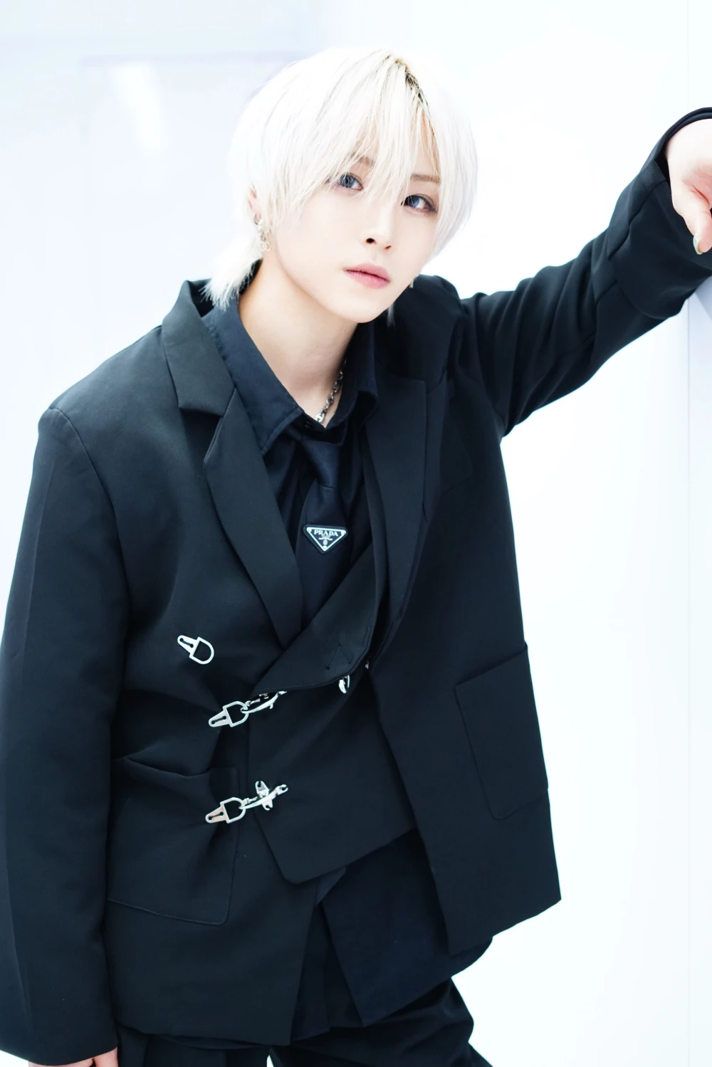 キャストカバー画像2