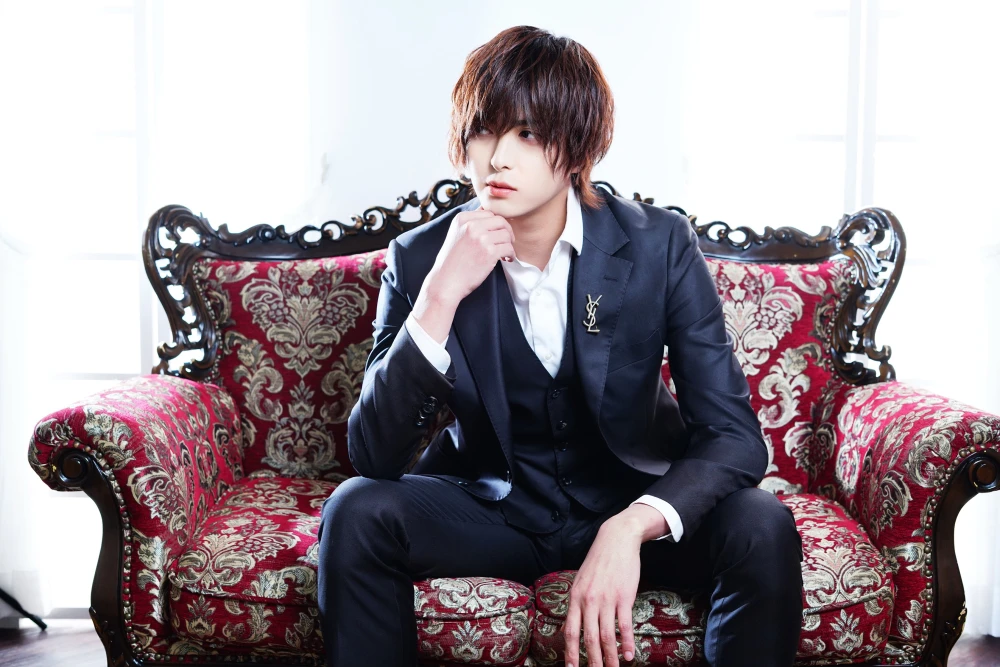 キャストカバー画像2