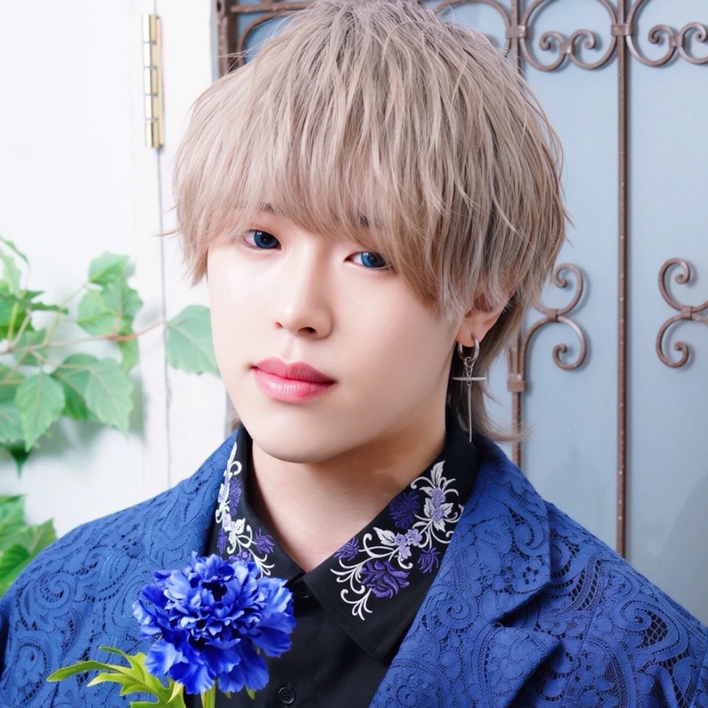 小鳥遊 恋