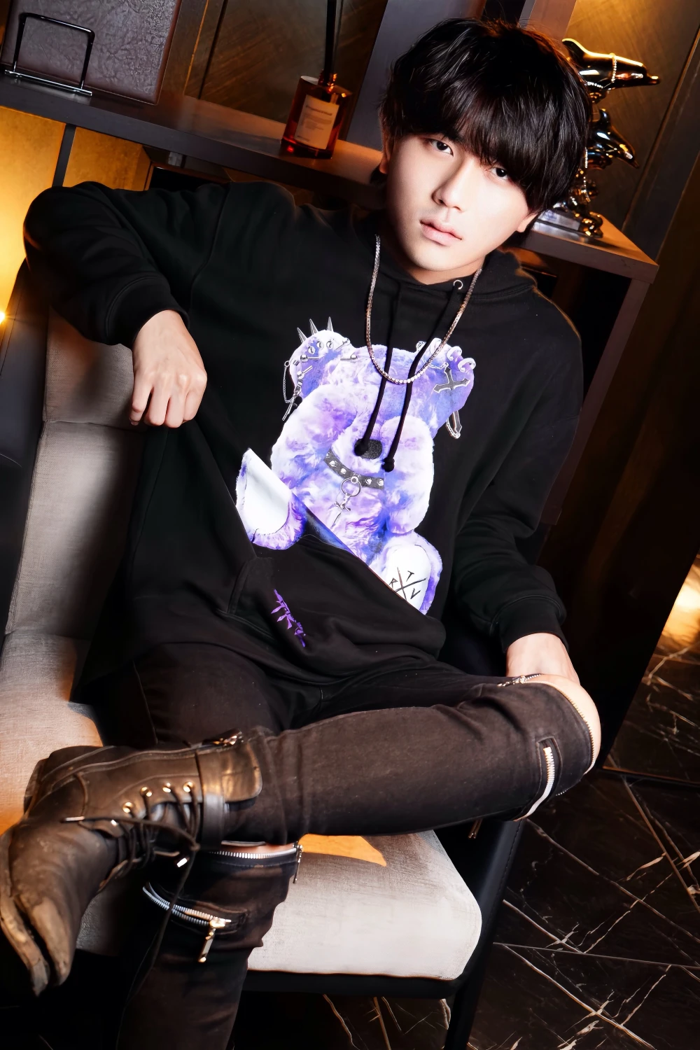 キャストカバー画像2