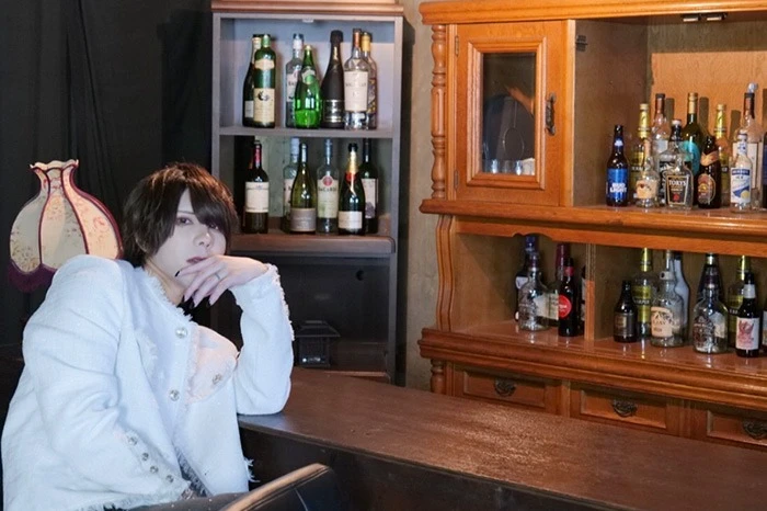 キャストカバー画像2