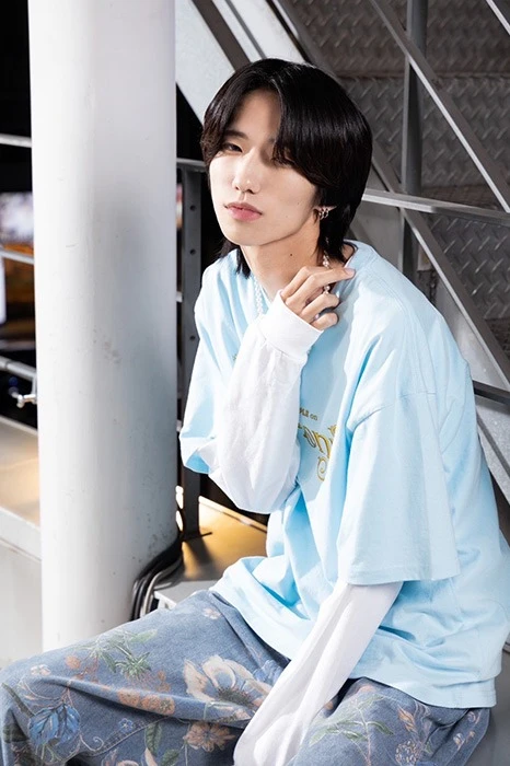 キャストカバー画像1