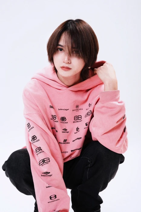 キャストカバー画像1