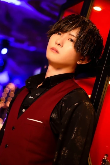 キャストカバー画像1