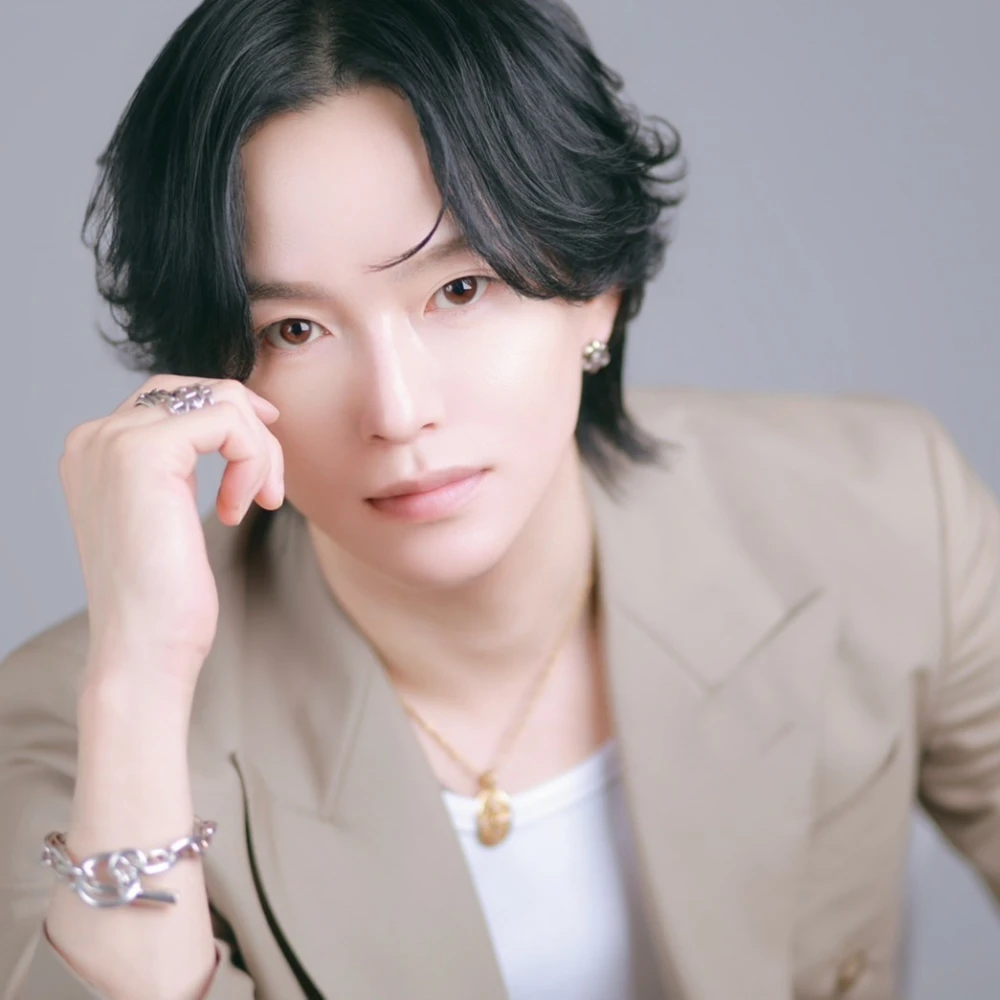 TAKERU