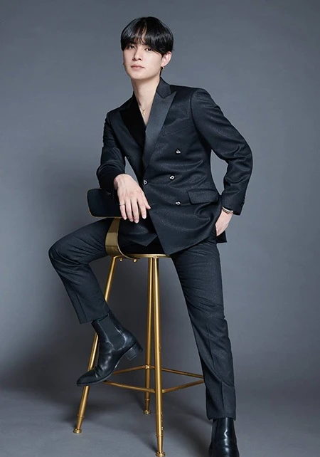 キャストカバー画像1