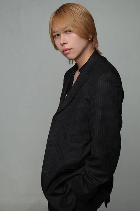 キャストカバー画像3