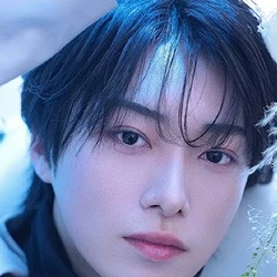 鳳条奏多