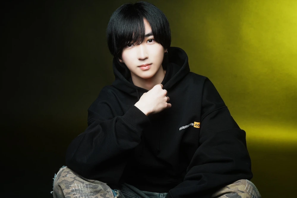 キャストカバー画像1