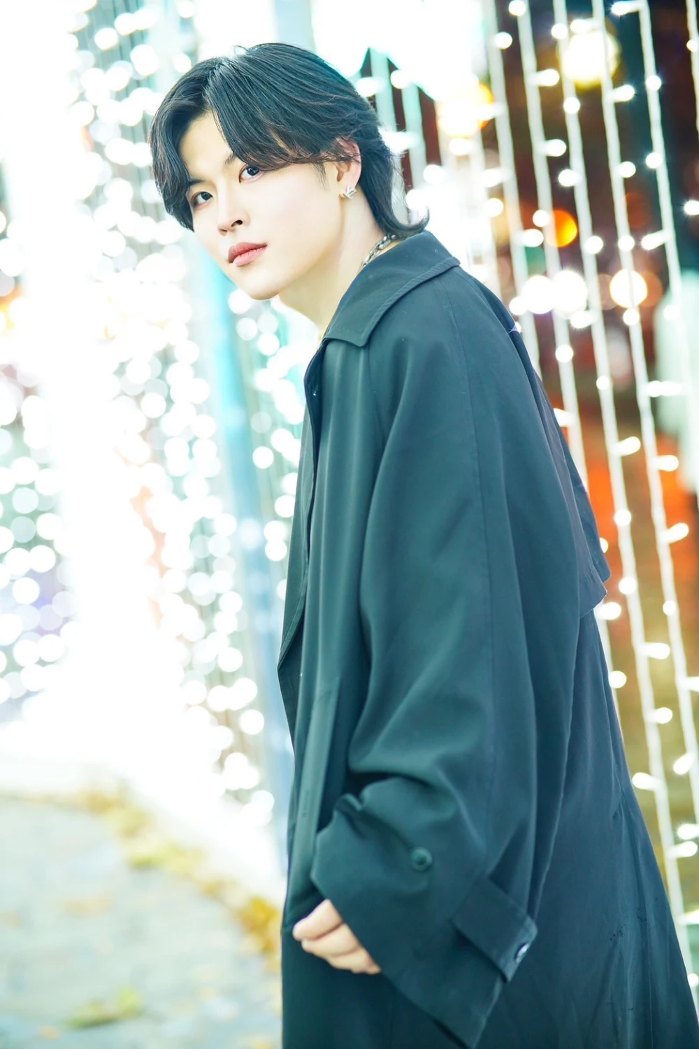 キャストカバー画像3